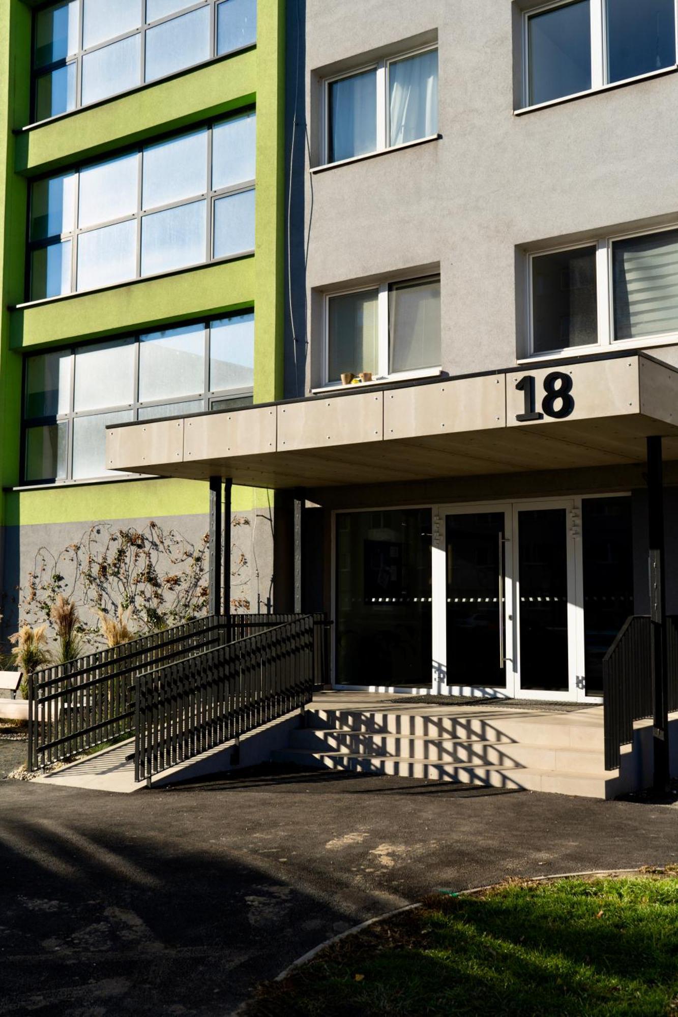 Krivoo Apartments I - Private Parking コシツェ エクステリア 写真